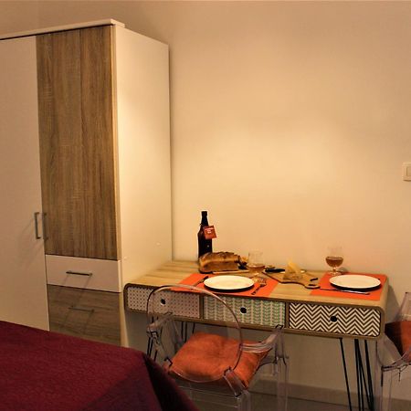 Marine Lux Apartments プーラ エクステリア 写真