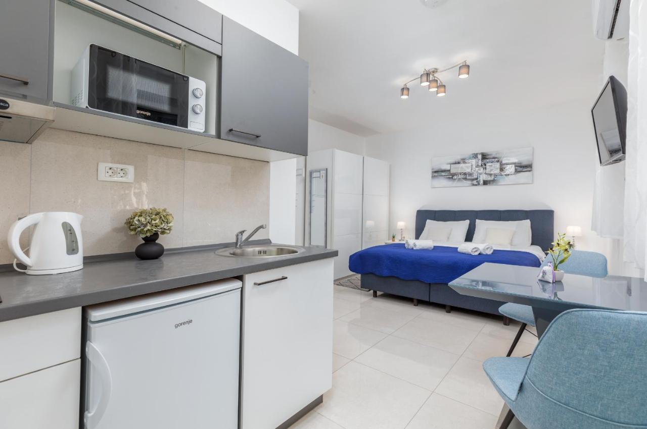Marine Lux Apartments プーラ エクステリア 写真