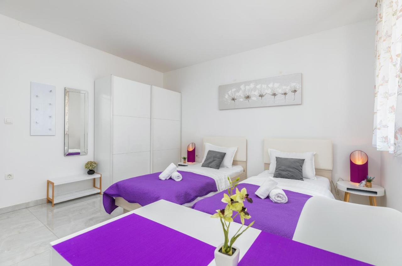 Marine Lux Apartments プーラ エクステリア 写真