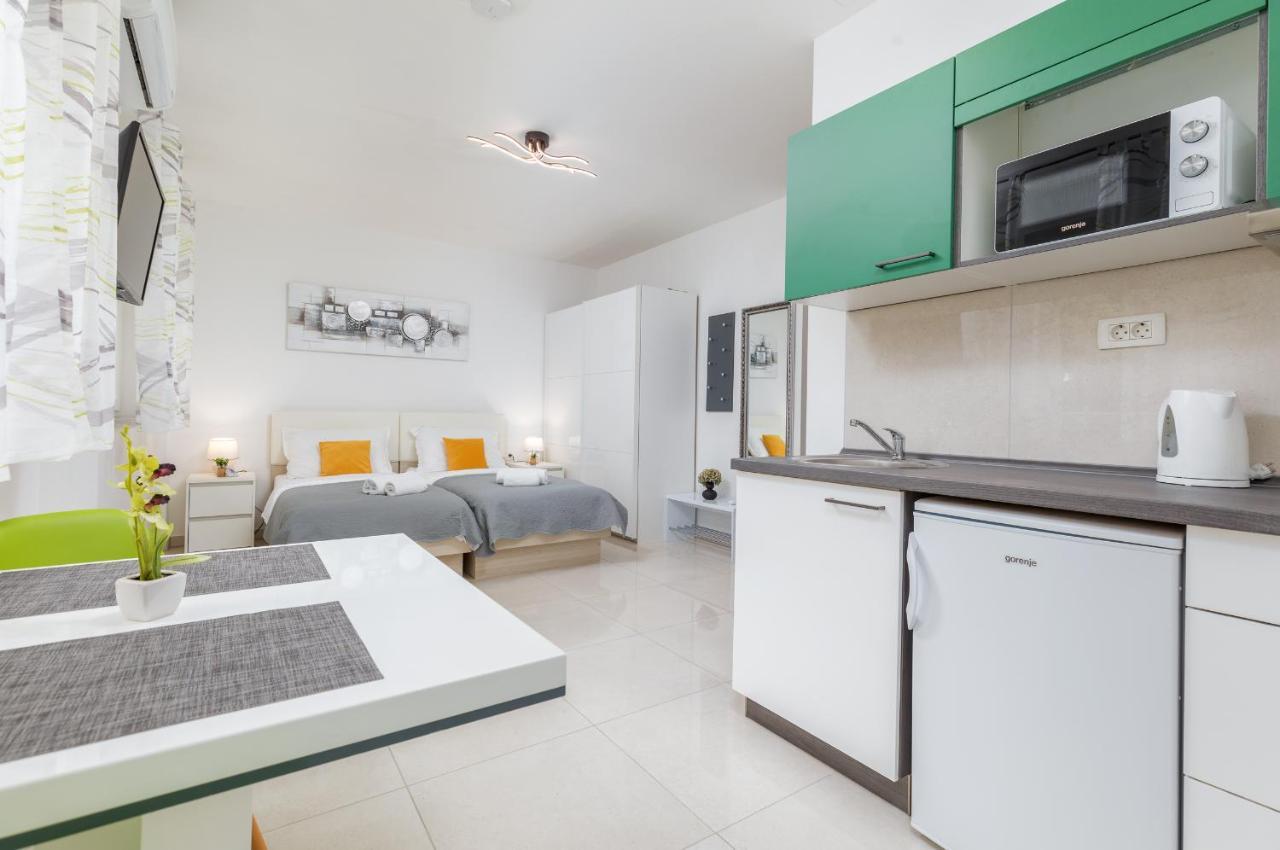 Marine Lux Apartments プーラ エクステリア 写真